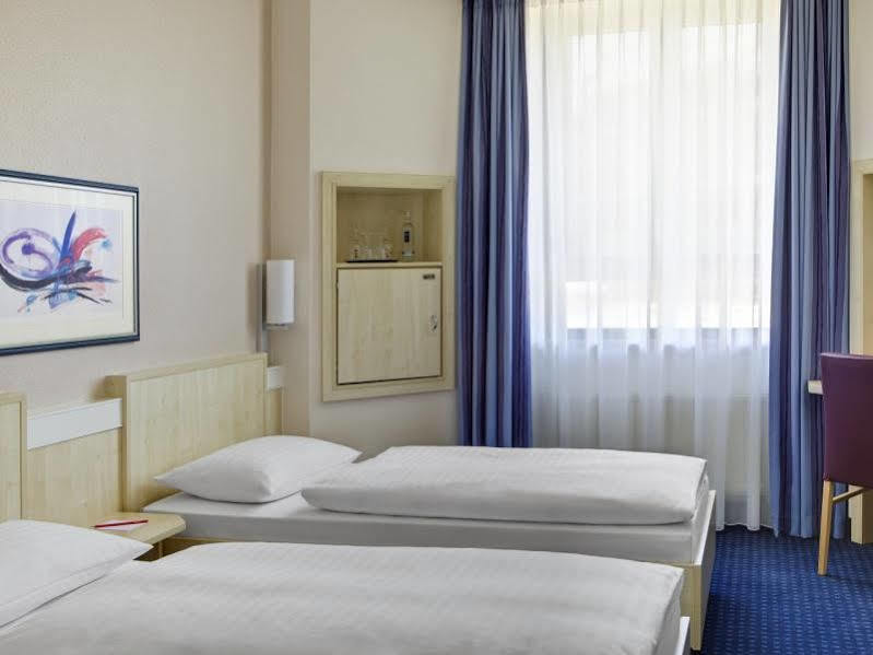 Rugs Hotel Augsburg City Екстер'єр фото